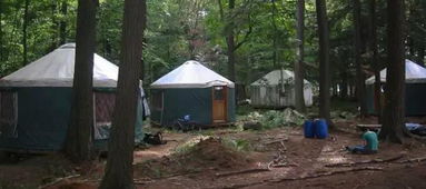 当蒙古包遇上现代大学 一座游牧智慧与学术殿堂的奢华对话